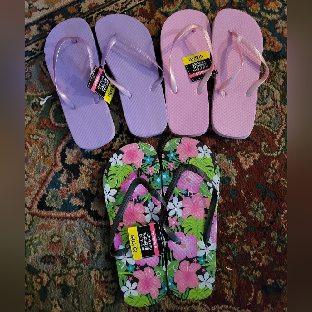 Lot of new cute flip flops